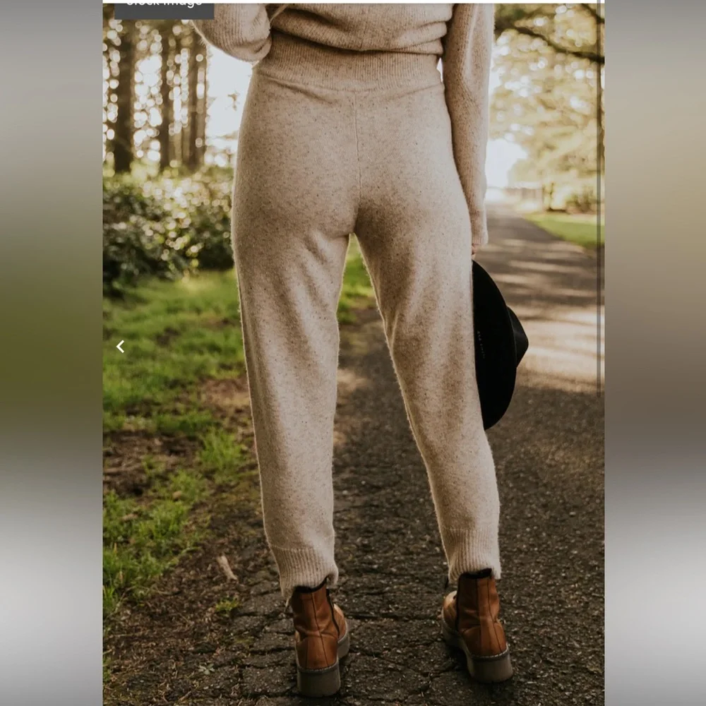 Knit sweater pants - Picture 6 of 8